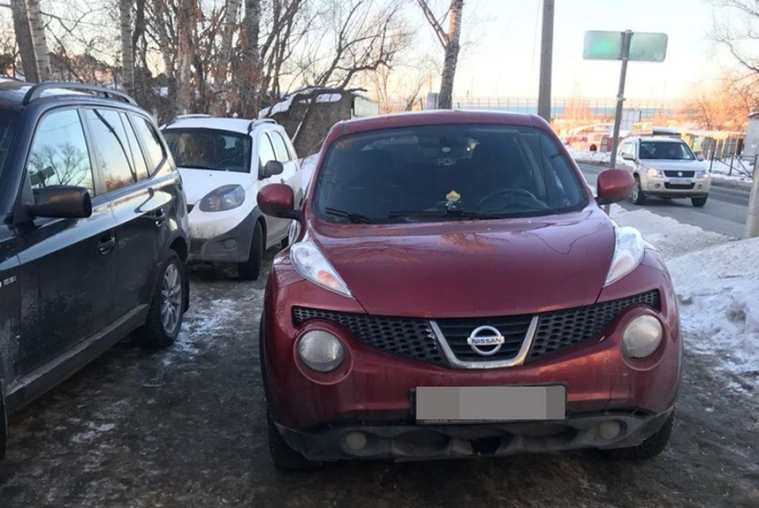 В Пензе развернулась дискуссия вокруг «учительской» парковки у школы