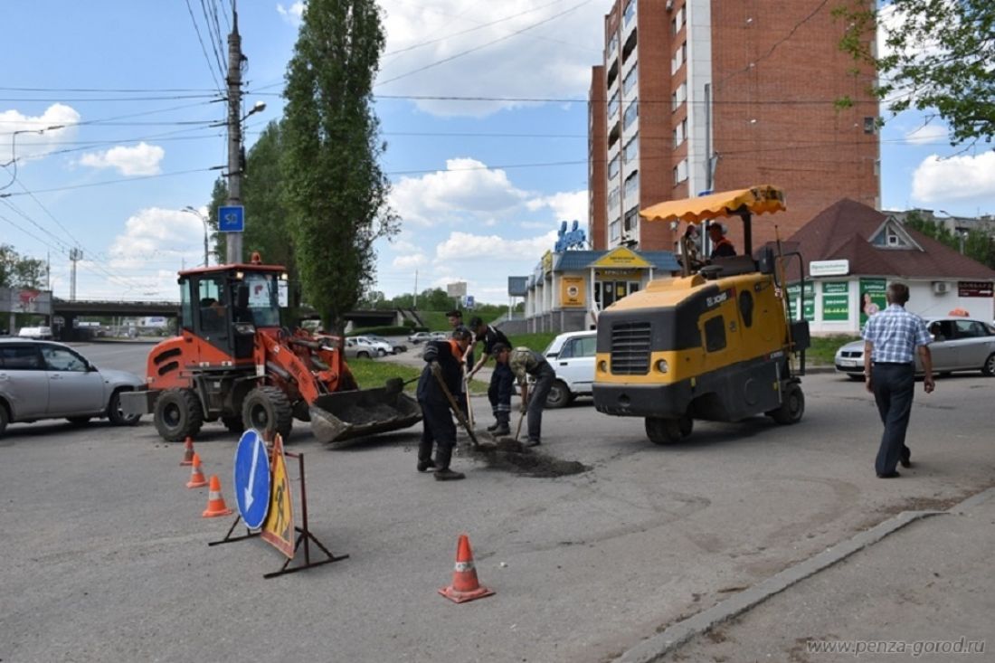 Мэр выявил недоработки в ремонте на Кураева и Набережной реки Мойки