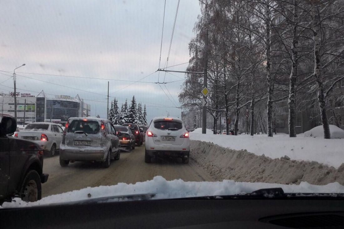 Пробки пенза. Пенза пробки. Пенза пробки сейчас. Пенза зима пробки. Пробка в Пензе в начале весны.