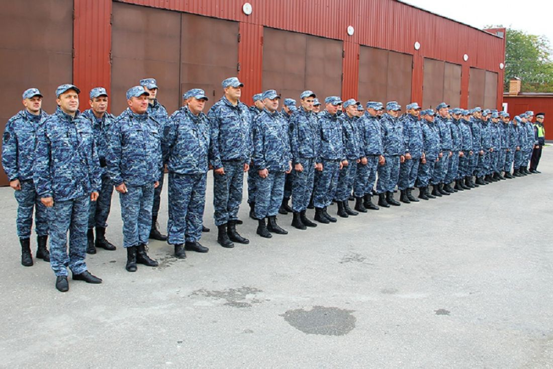 Несущие службу. Сводный отряд полиции Пенза. Сводный отряд МВД В Чечне. Сводный отряд Пензенской области. Серноводск Чеченская Республика полиция.