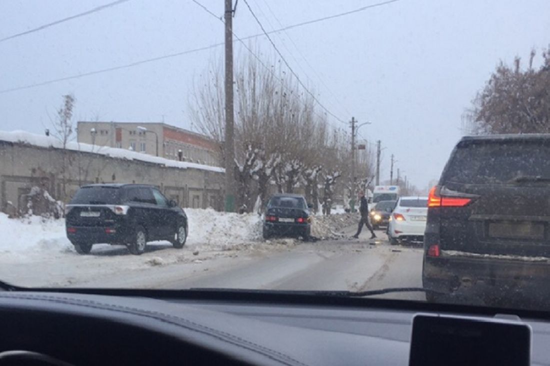 В пензенском районе ГПЗ произошло лобовое столкновение двух автомобилей