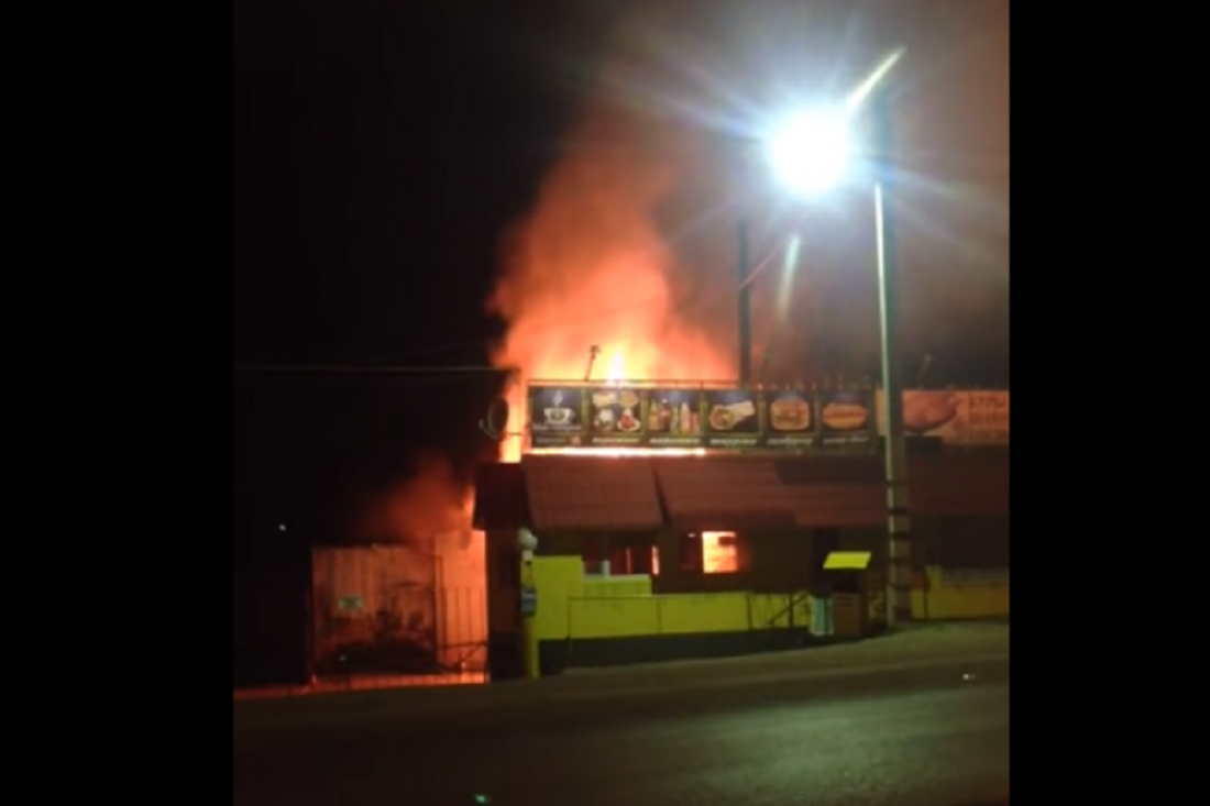 В Пензенской области очевидцы сняли на видео ночной пожар