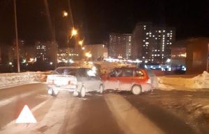 В пензенском районе Арбеково «ВАЗ» врезался в иномарку