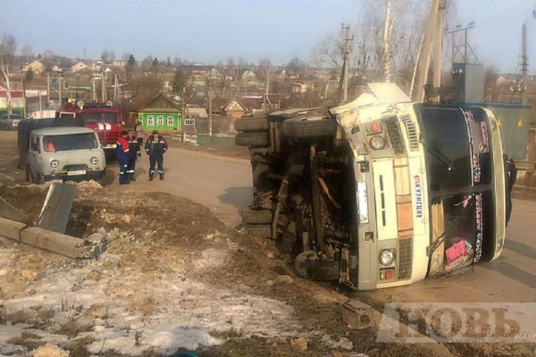 Появились подробности ДТП с перевернувшимся автобусом в селе Русский  Камешкир