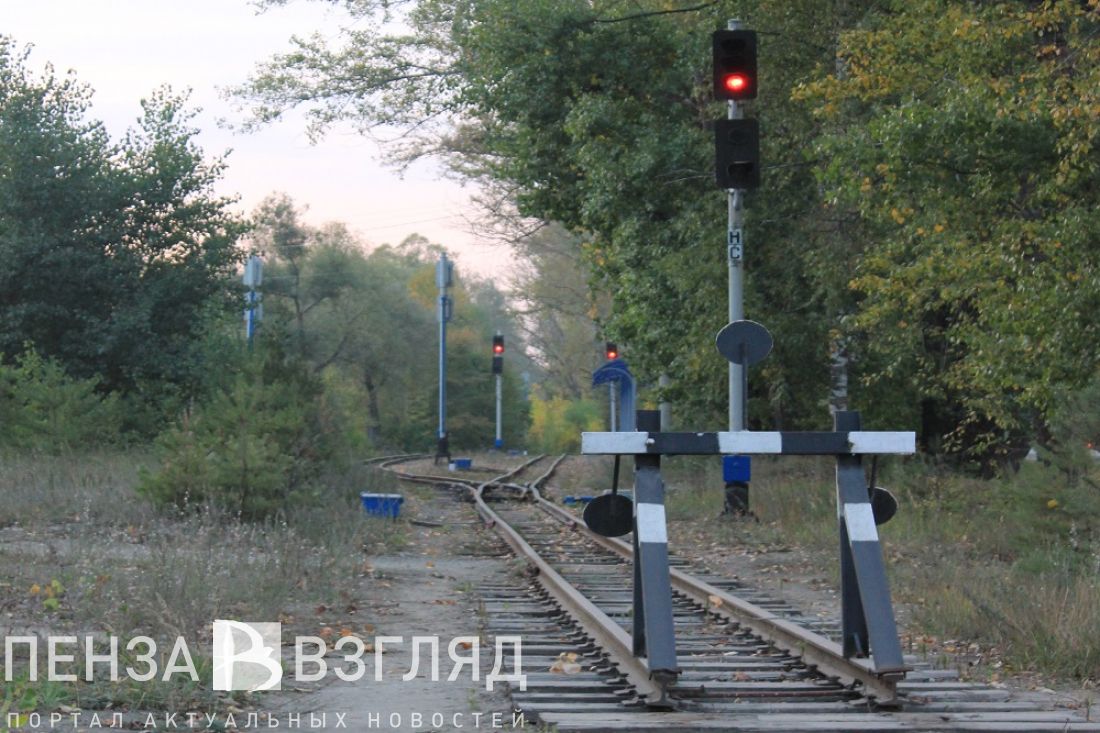 Пензу закрывают. Пенза ЖД переезд. Заречный Пензенская область железнодорожные пути. Пенза ул Рябова ЖД переезд. Кривозерье Пенза ЖД переезд.