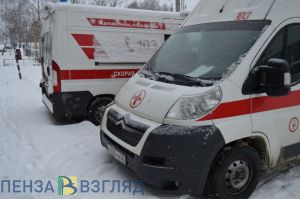 В столкновении легковушек и грузовика на федеральной трассе в Пензенской области пострадал человек