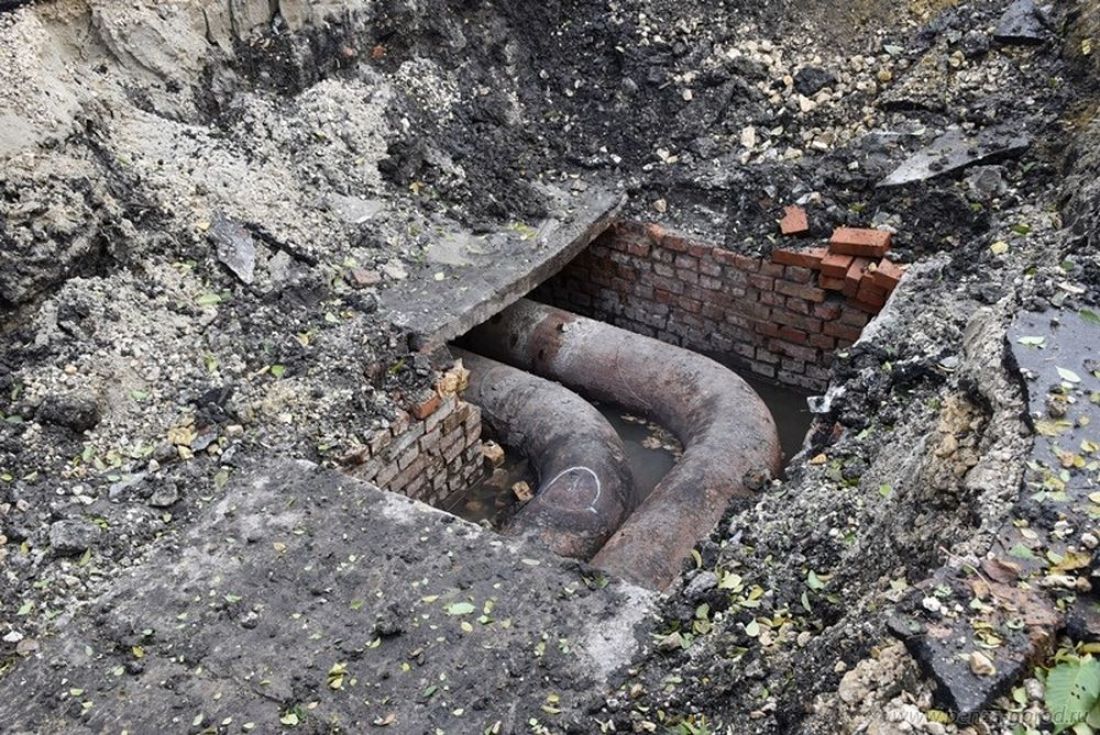 Когда дадут отопление в междуреченске. Порыв трубы.