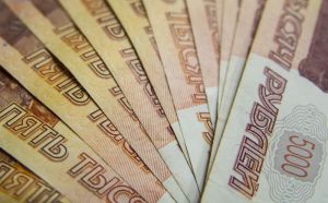 У пензенца из незапертого автомобиля украли десятки тысяч рублей