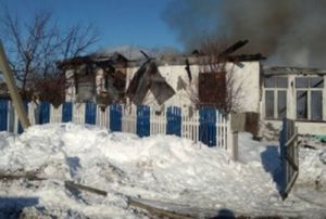 Щитовой дом сгорел в Пензенской области