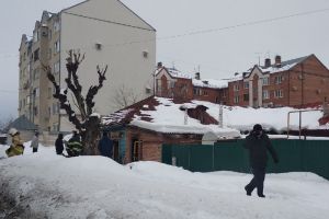 Появилось видео с места крупного пожара в многоквартирном доме в Пензе