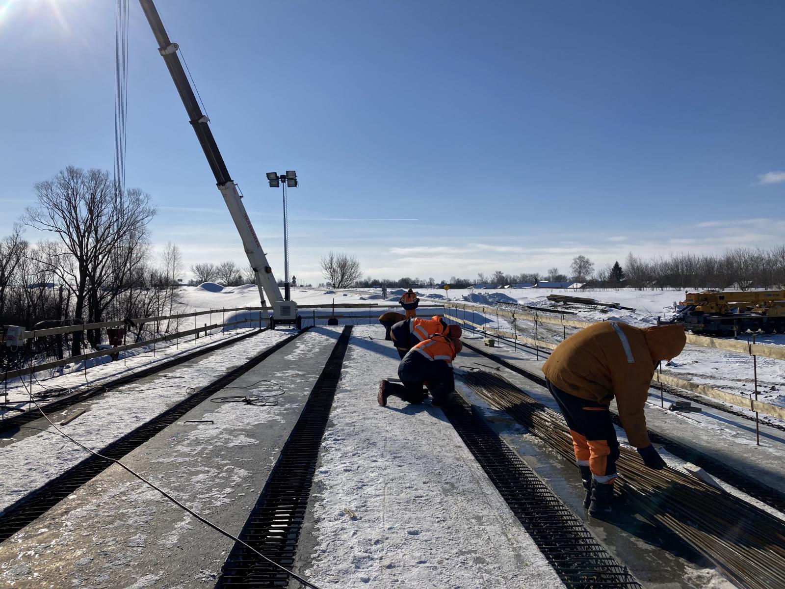 На территории Спасского района продолжается реконструкция моста