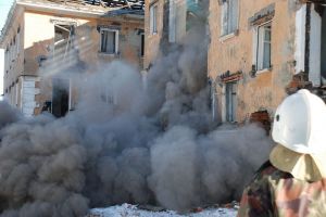 В Пензе из-за хлопка газа в жилом доме произошло обрушение оконных проемов