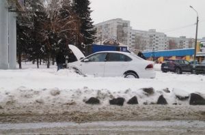 Пострадали оба водителя. Подробности аварии на улице Карпинского в Пензе