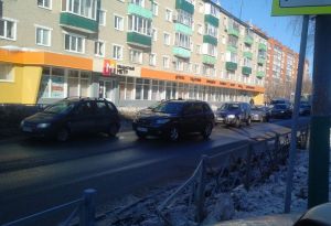 «Пробка во всю улицу Мира». Авария парализовала движение на Западной поляне