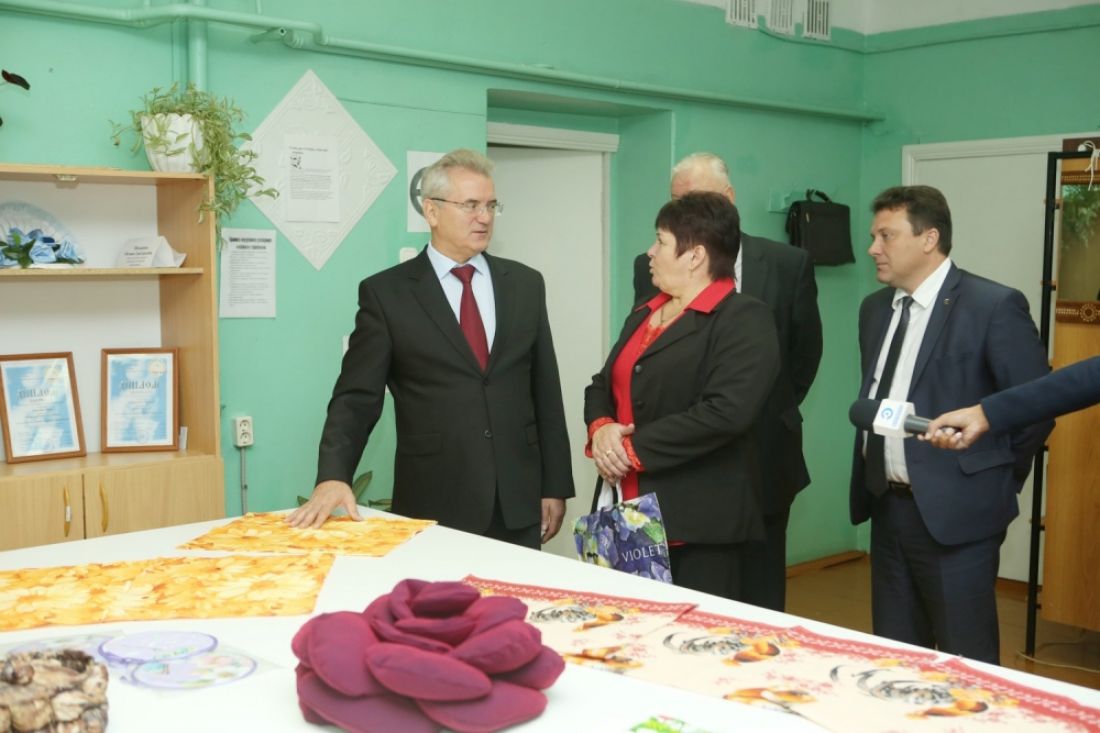 Кадры пенза. Школа Николо Барнуки Сосновоборский район. Село Николо-Барнуки Пензенская область школа. Николо Барнуки Пензенская область. Барнуки Сосновоборского района Пензенской области.