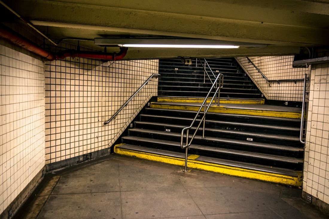 лестница в метро