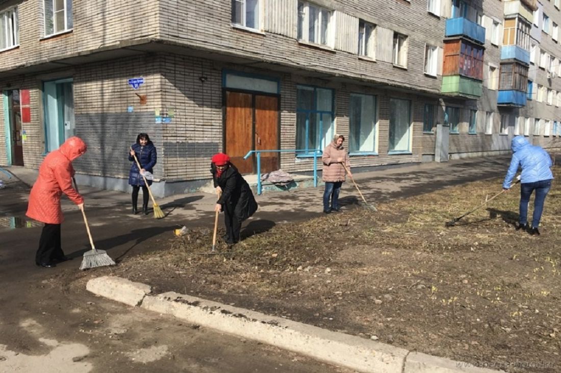 В Пензе более четырех тысяч человек вышли на уборку города