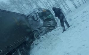 «Фарш на дорогах». В Пензенской области фуре свернуло кабину. Видео