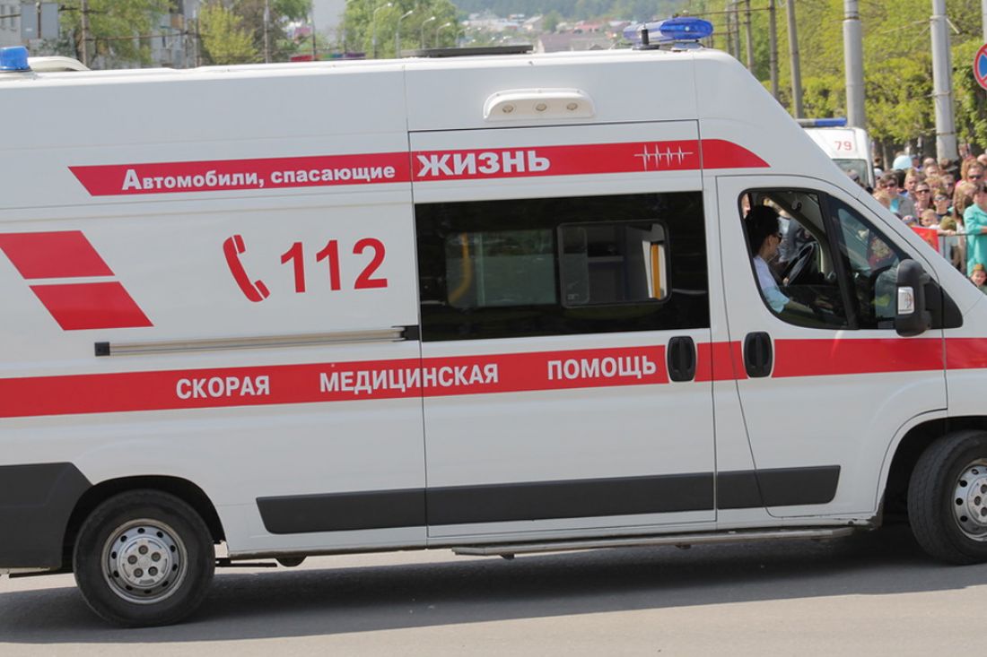 Автомобиль спас жизнь. Автомобиль спас жизнь. Скорая медицинская помощь уфа. Скорая большая машина великие луки. Автомобиль скорой помощи.