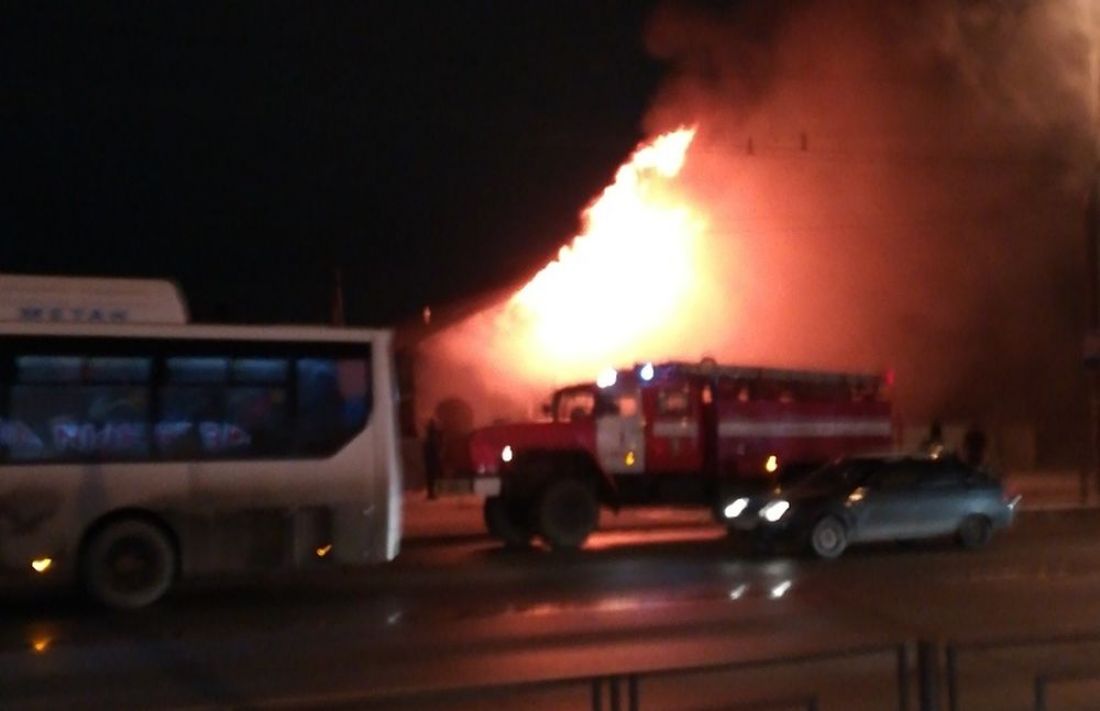 Пожар в пензе сегодня ночью терновка. Пожар в пензе сегодня в терновке. Славянск 27. 2022. Пожар терновка пенза.