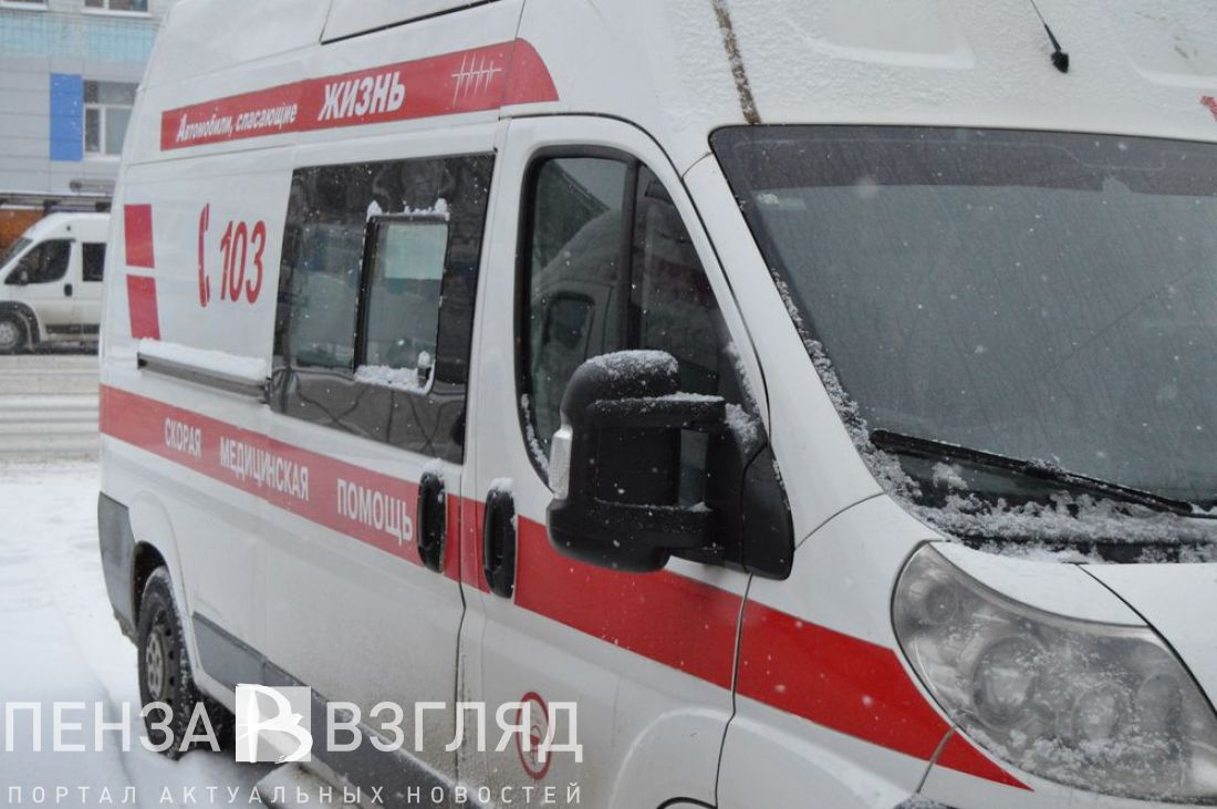 В Пензе на улице Гоголя автомобиль сбил мужчину