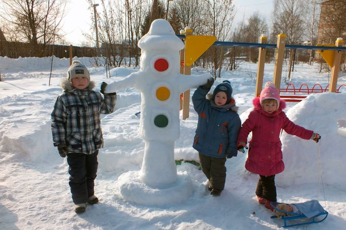 Поделки из снега на участке детского сада фотография #1370230