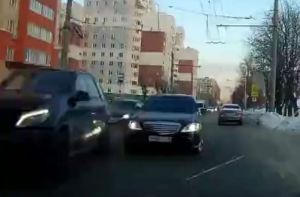 На видео попал момент опасной аварии на улице Пушкина в Пензе