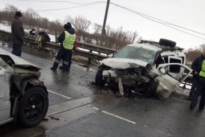 В Сети появились фото с места страшной аварии на трассе в Пензенской области