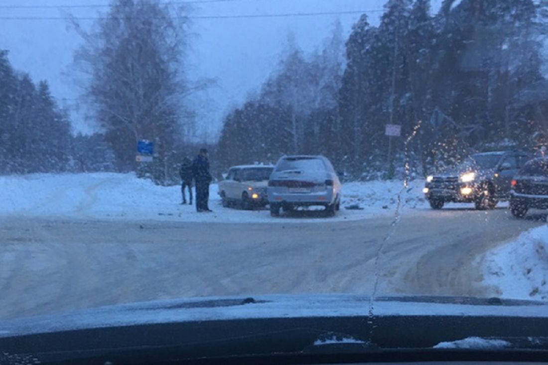 В Пензе лоб в лоб столкнулись два «ВАЗа»