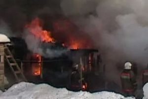 Под Пензой трое пожарных тушили вспыхнувший дом