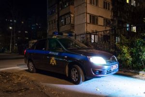 В Пензе мужчина разбил окно и пробрался в чужую квартиру ради ночлега