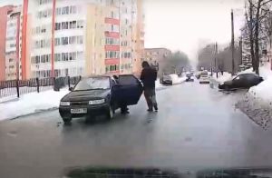 В Пензе машина сбила пожилую женщину. Видео