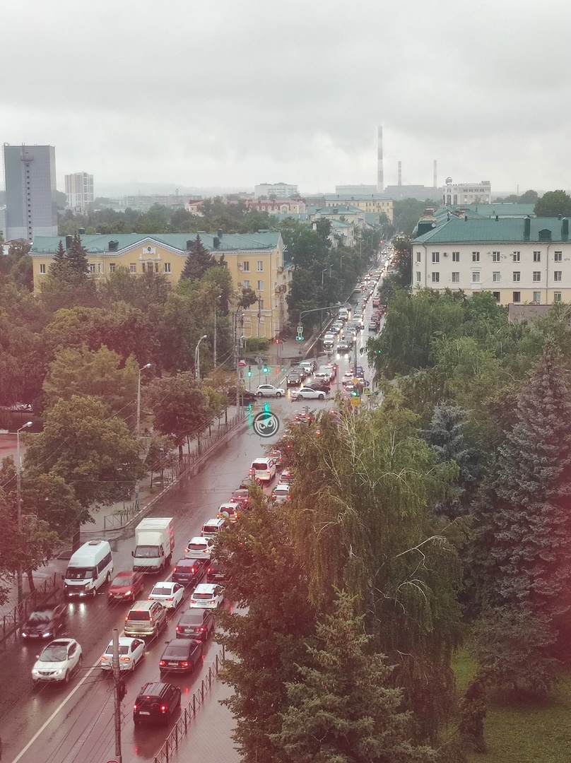 В центре Пензы образовались огромные пробки